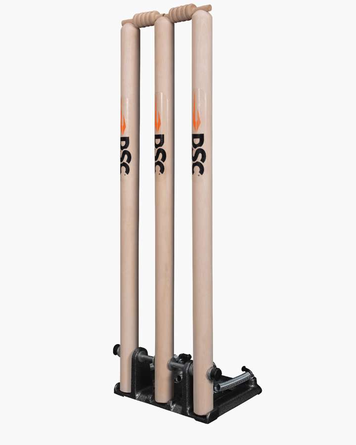 DSC Wooden Spring Stump Set with Bails