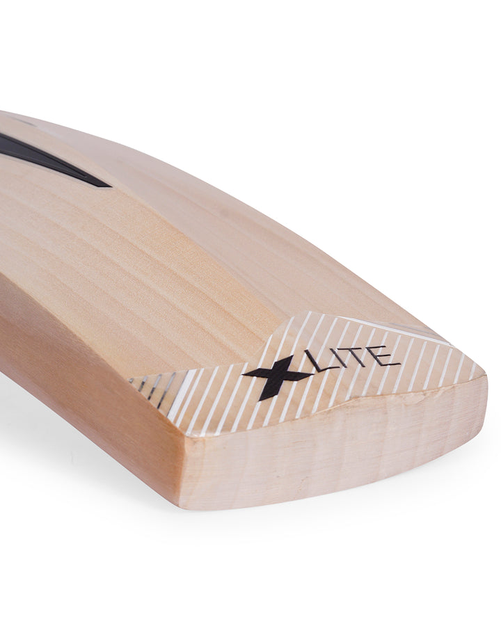 DSC Xlite Player Edition English Willow Cricket Bat - SH