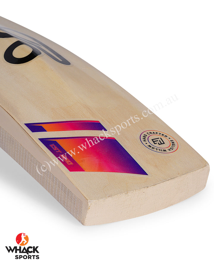Kookaburra Aura Pro 7.2 English Willow Cricket Bat - SH