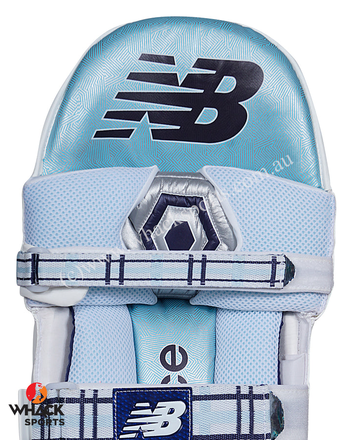 New Balance TC 1100i Max Cricket Bundle Kit - Senior