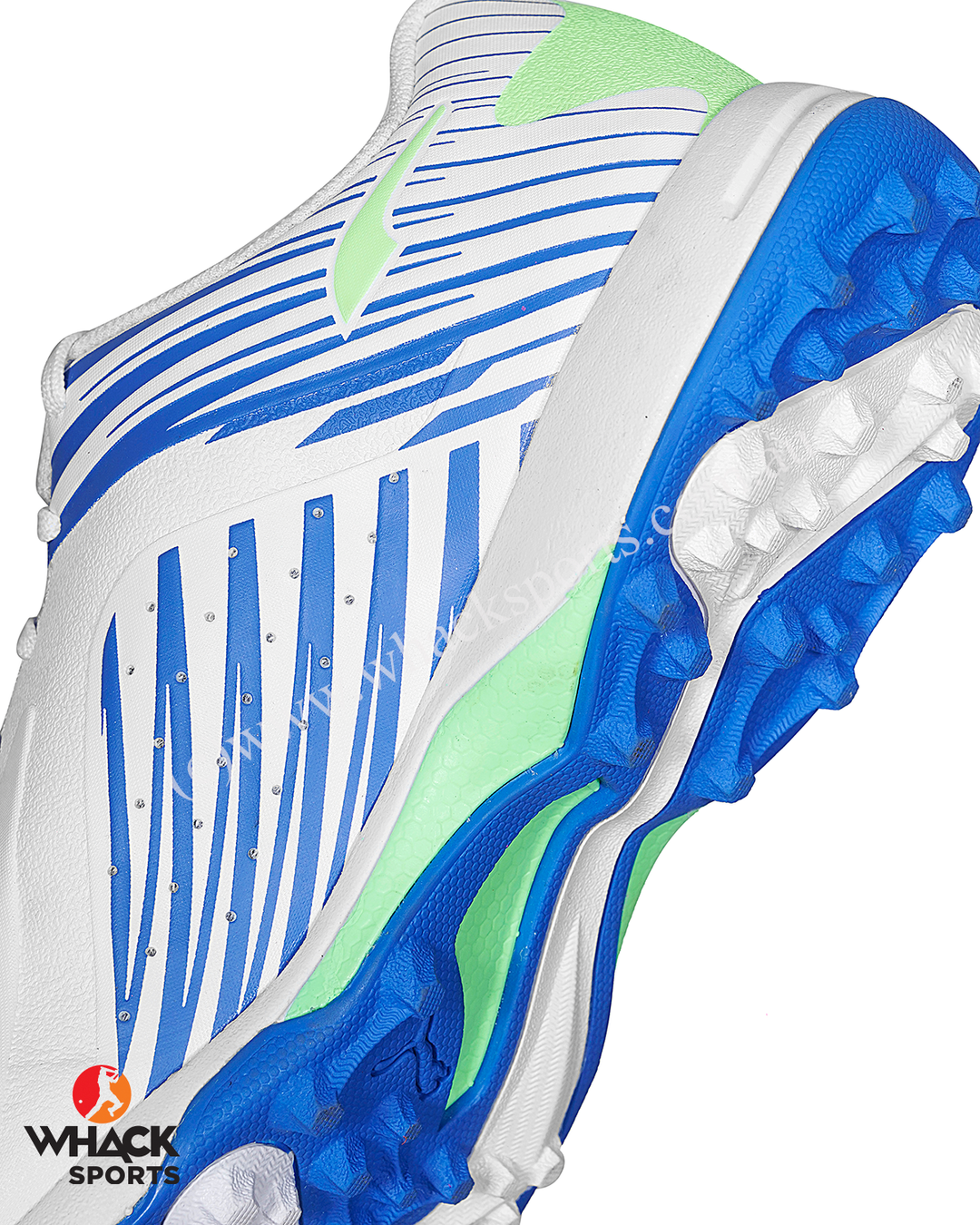 Puma 22 FH - Rubber Cricket Shoes - White Black/Bluemazing