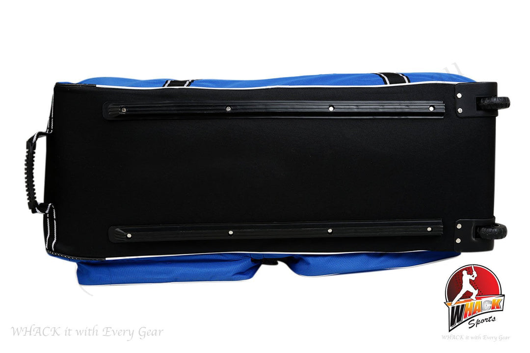 SS Professional Cricket Kit Bag - Wheelie - Medium
